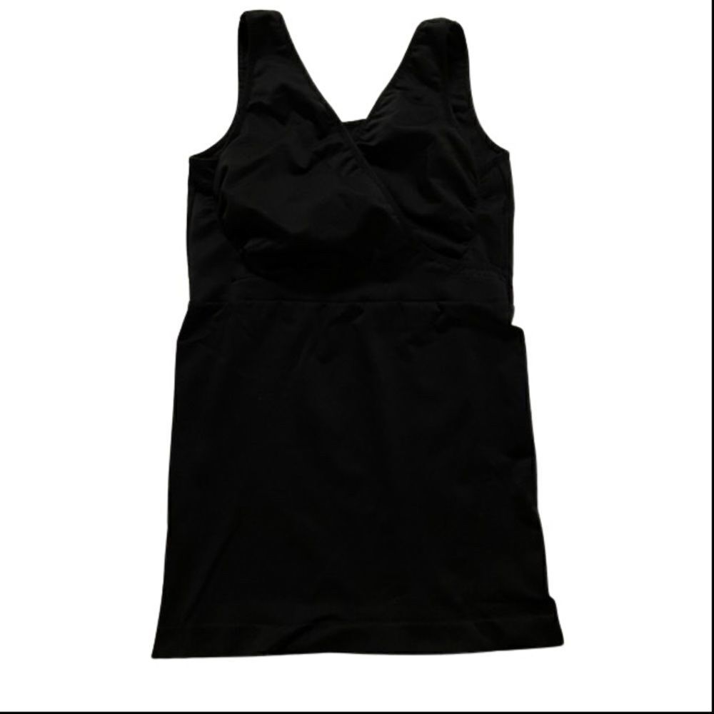 Ingrid+Isabel ~ Maternity ~ black tank top ~ size L ~ side ruching for comfort